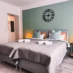 Immostay - Modern & Wifi Apartman Bréma